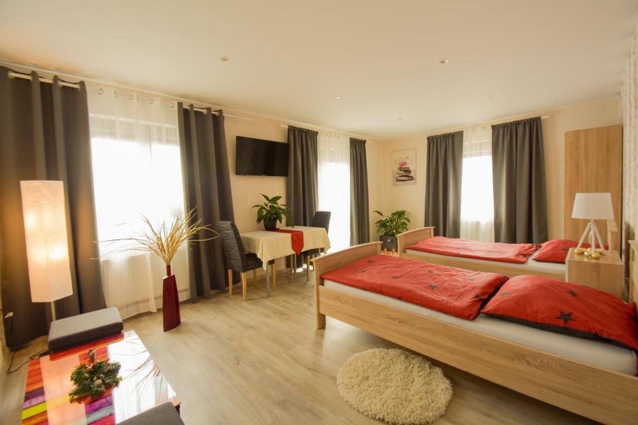 Mainzimmer - Business Apartments Hasloch  Экстерьер фото