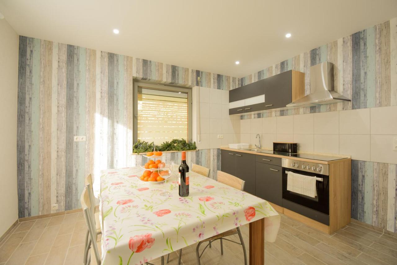 Mainzimmer - Business Apartments Hasloch  Экстерьер фото