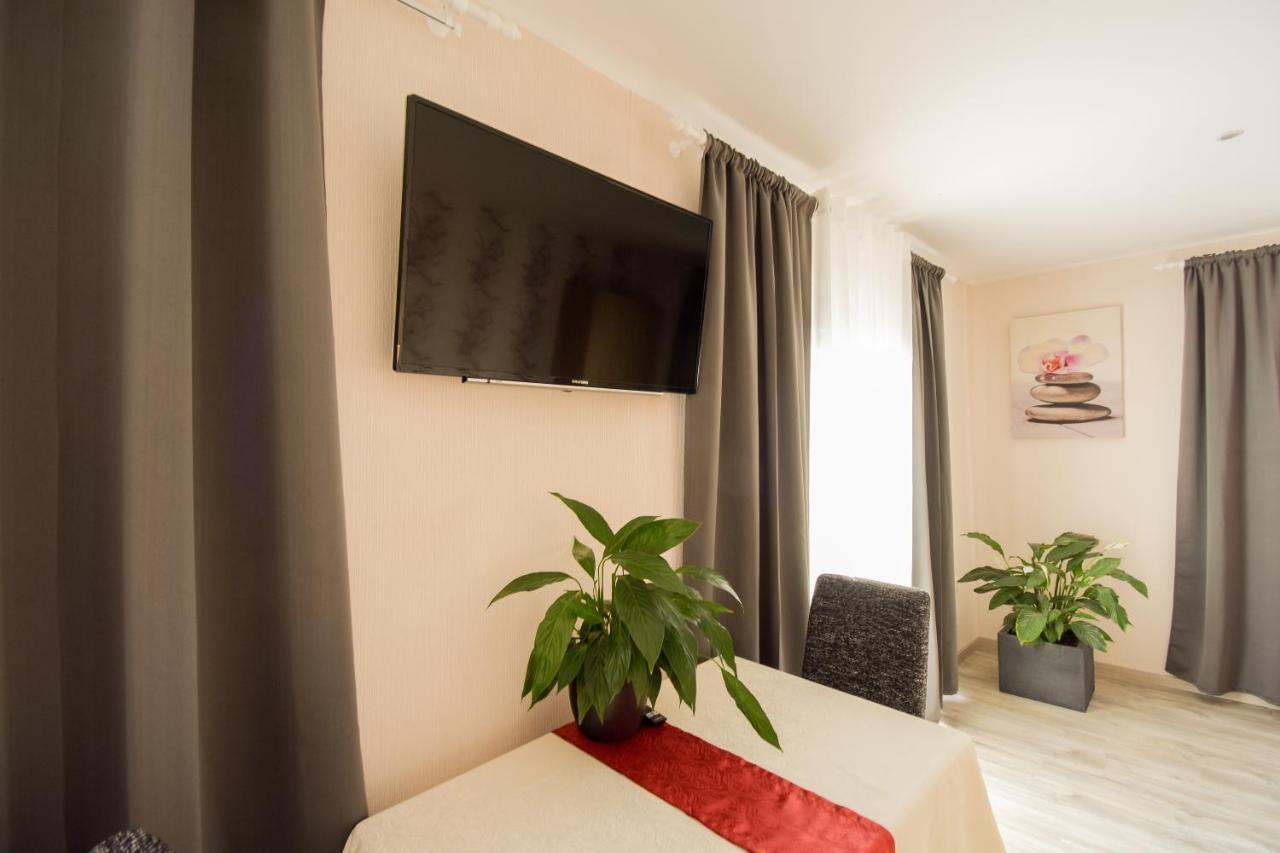 Mainzimmer - Business Apartments Hasloch  Экстерьер фото