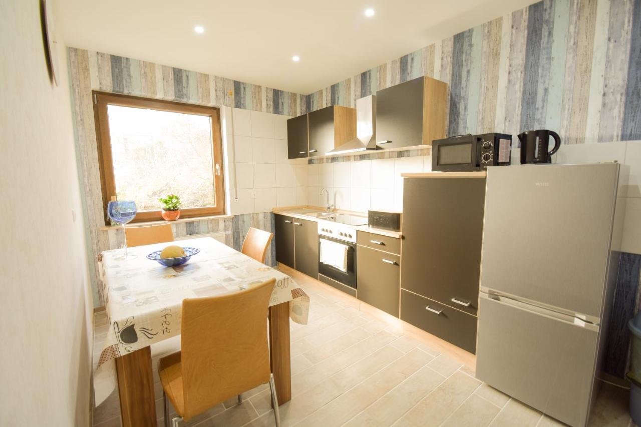 Mainzimmer - Business Apartments Hasloch  Экстерьер фото